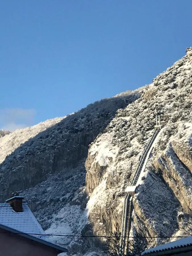 appartement à Tarascon sur Ariège le Sabart 0*, Tarascon-sur-Ariège France